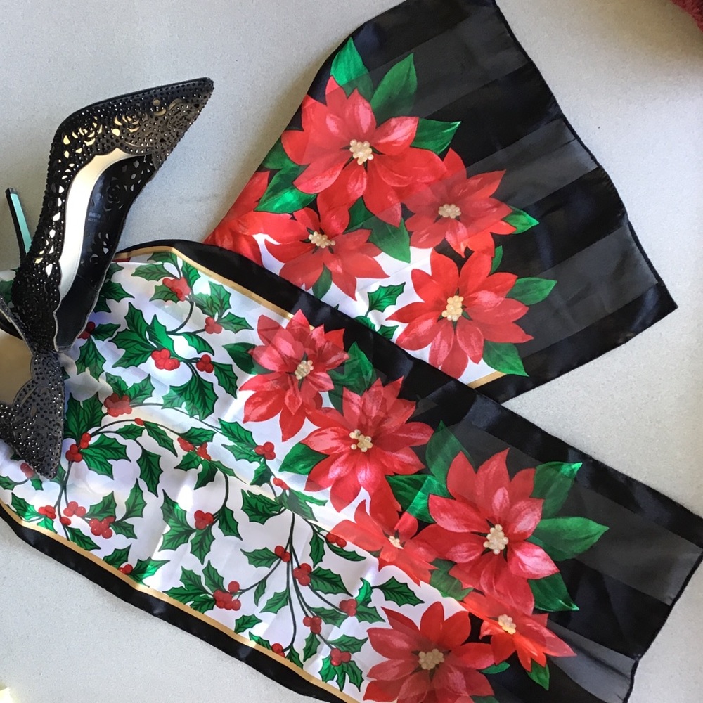 Cute Holiday Scarf - Picture 2 of 3